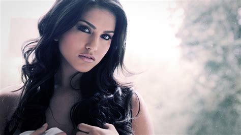 sunny leone hot photo|1,920 Sunny Leone Photos & High Res Pictures